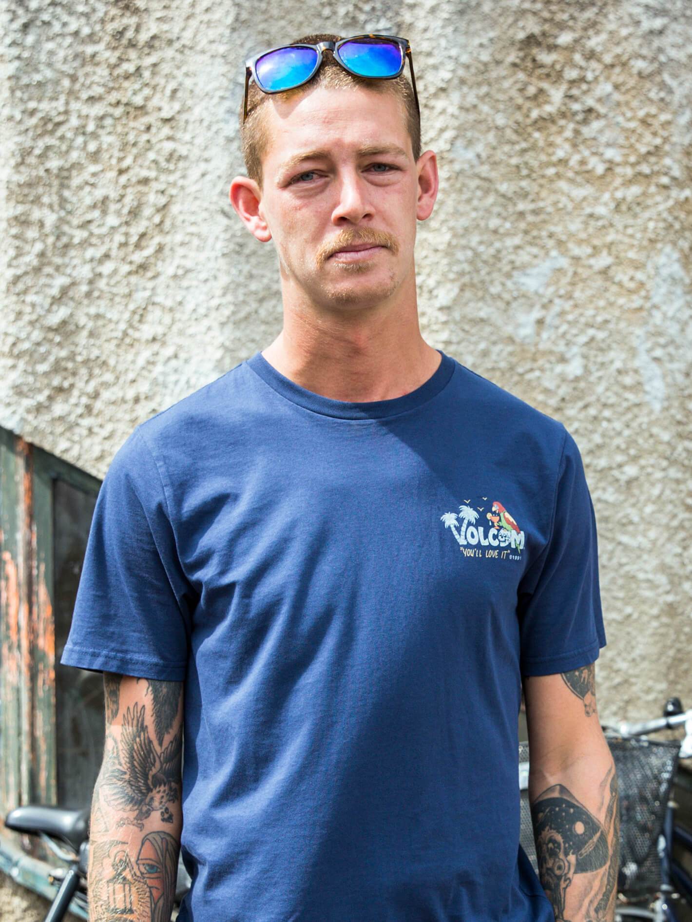 El Loro Loco Kurzarm-T-Shirt – Marineblau