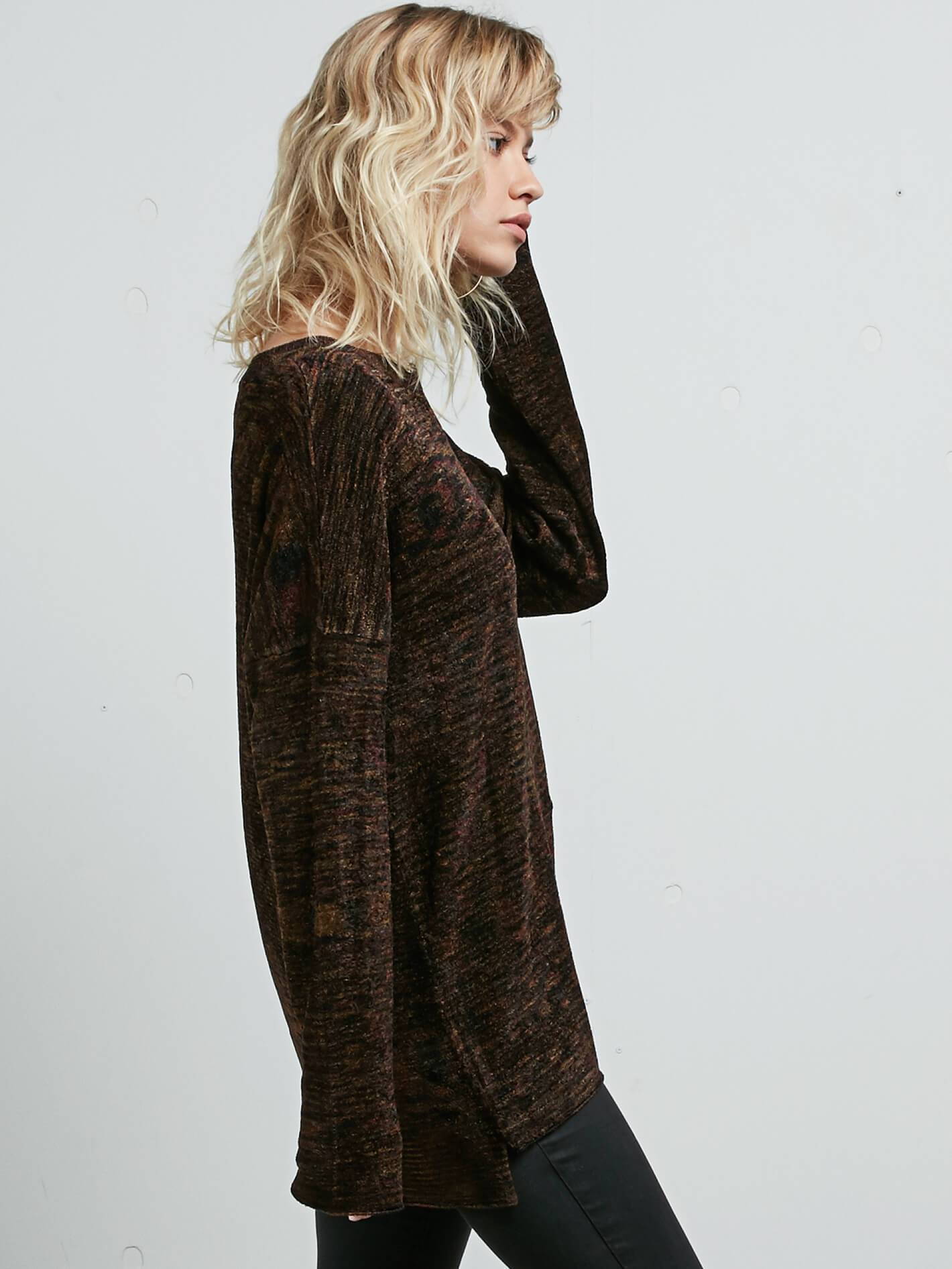 Yarn Moji Pullover – Schwarze Kombination