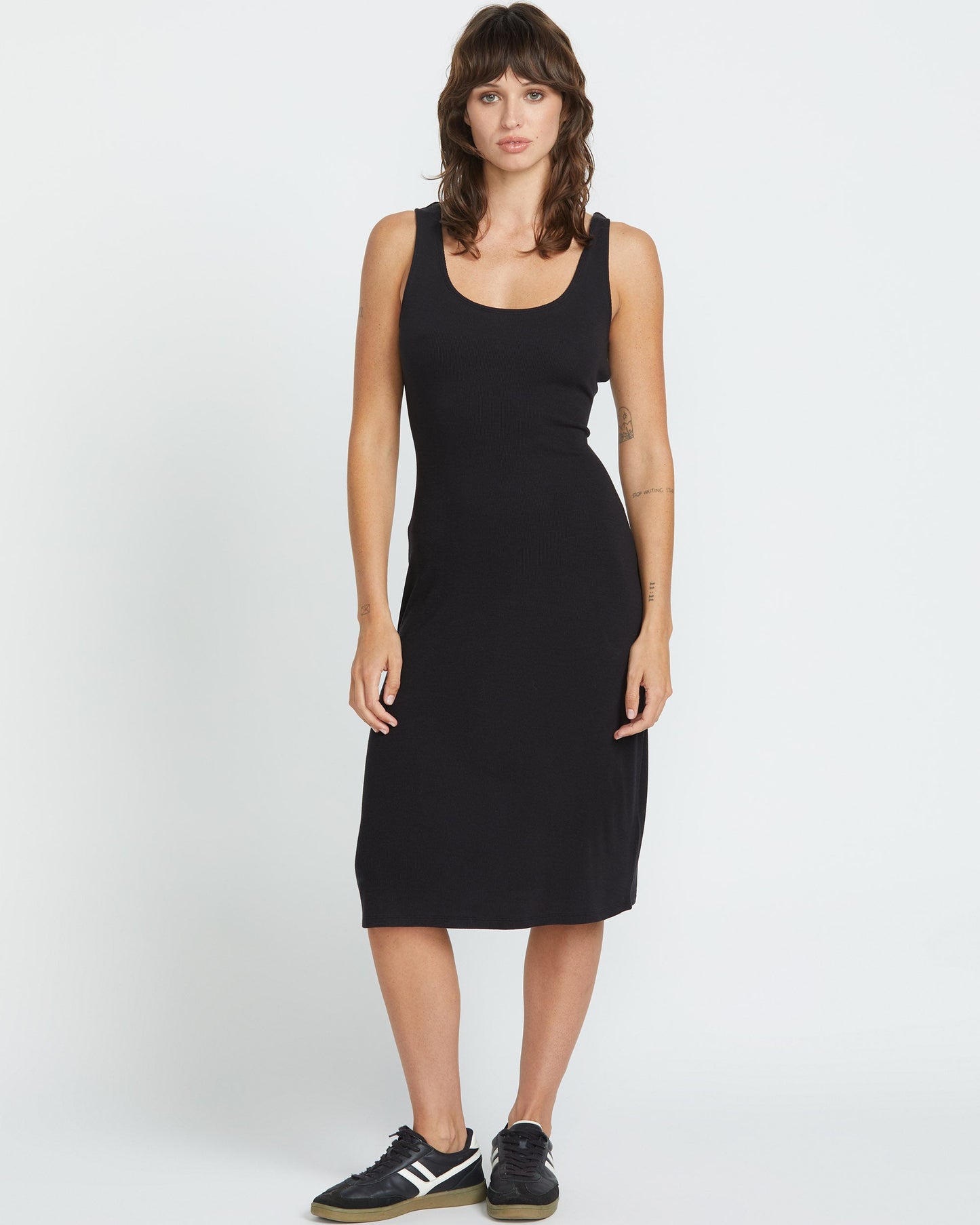 Geripptes Kleid - SCHWARZ