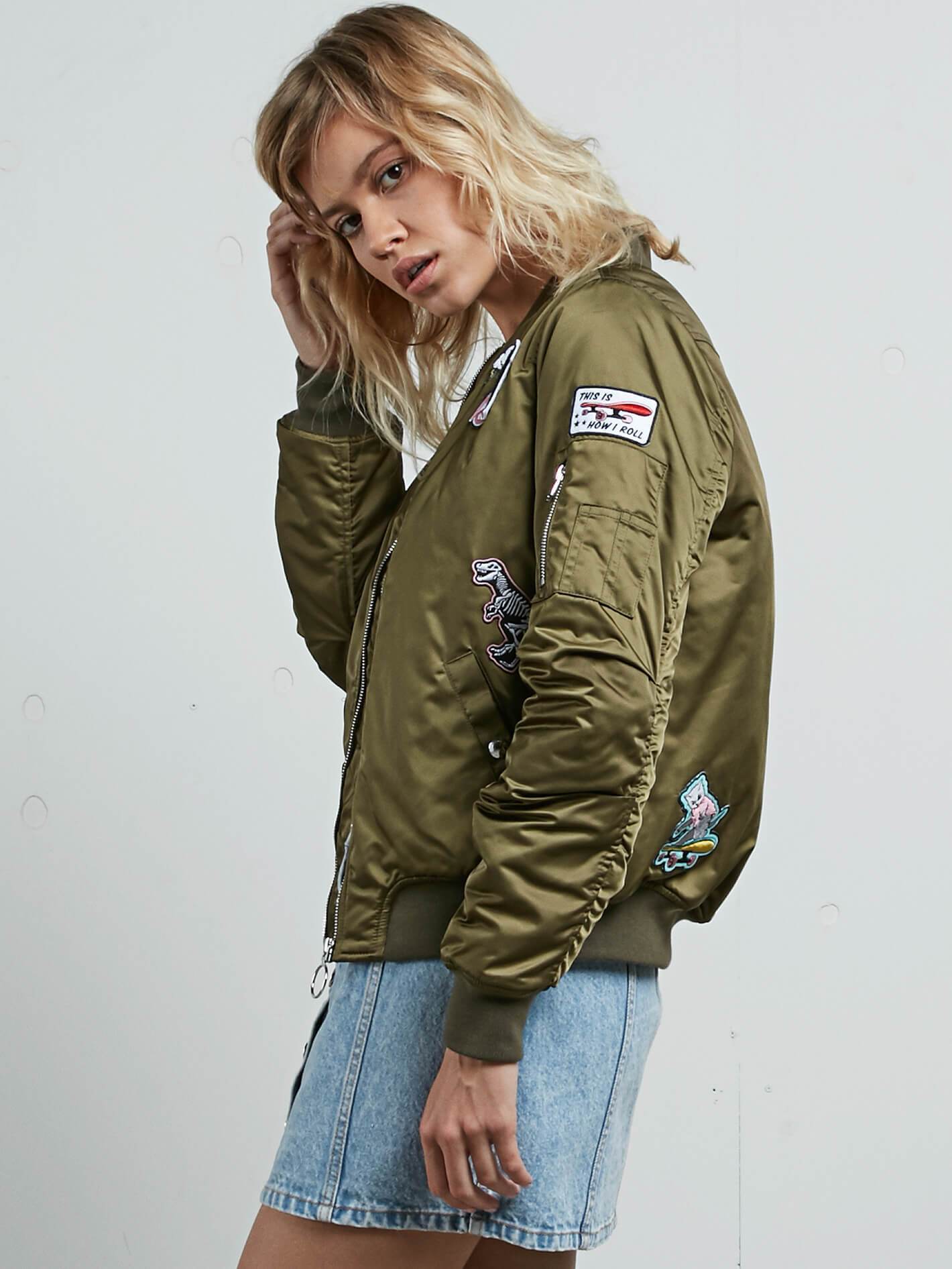 Georgia May Jagger Bomberjacke – Dunkles Camouflage