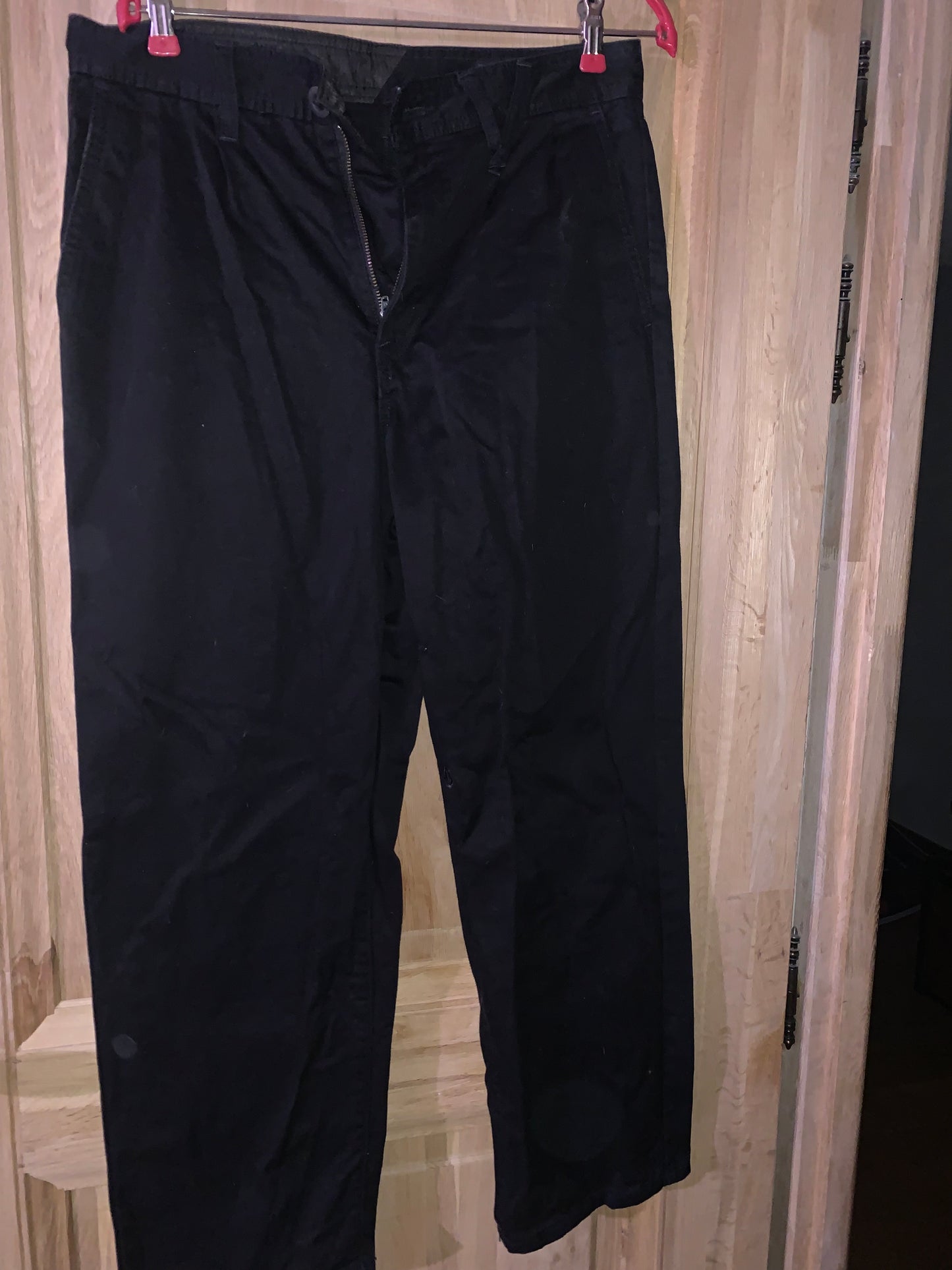 Schwarze Hose