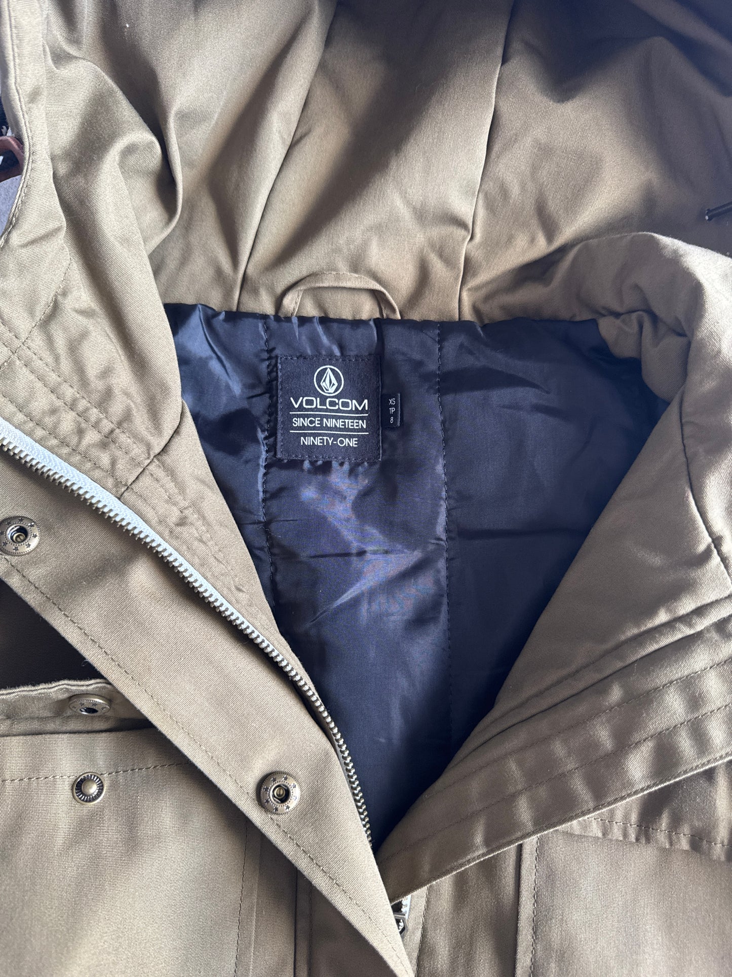 Parka couleur kaki XS 4 poches