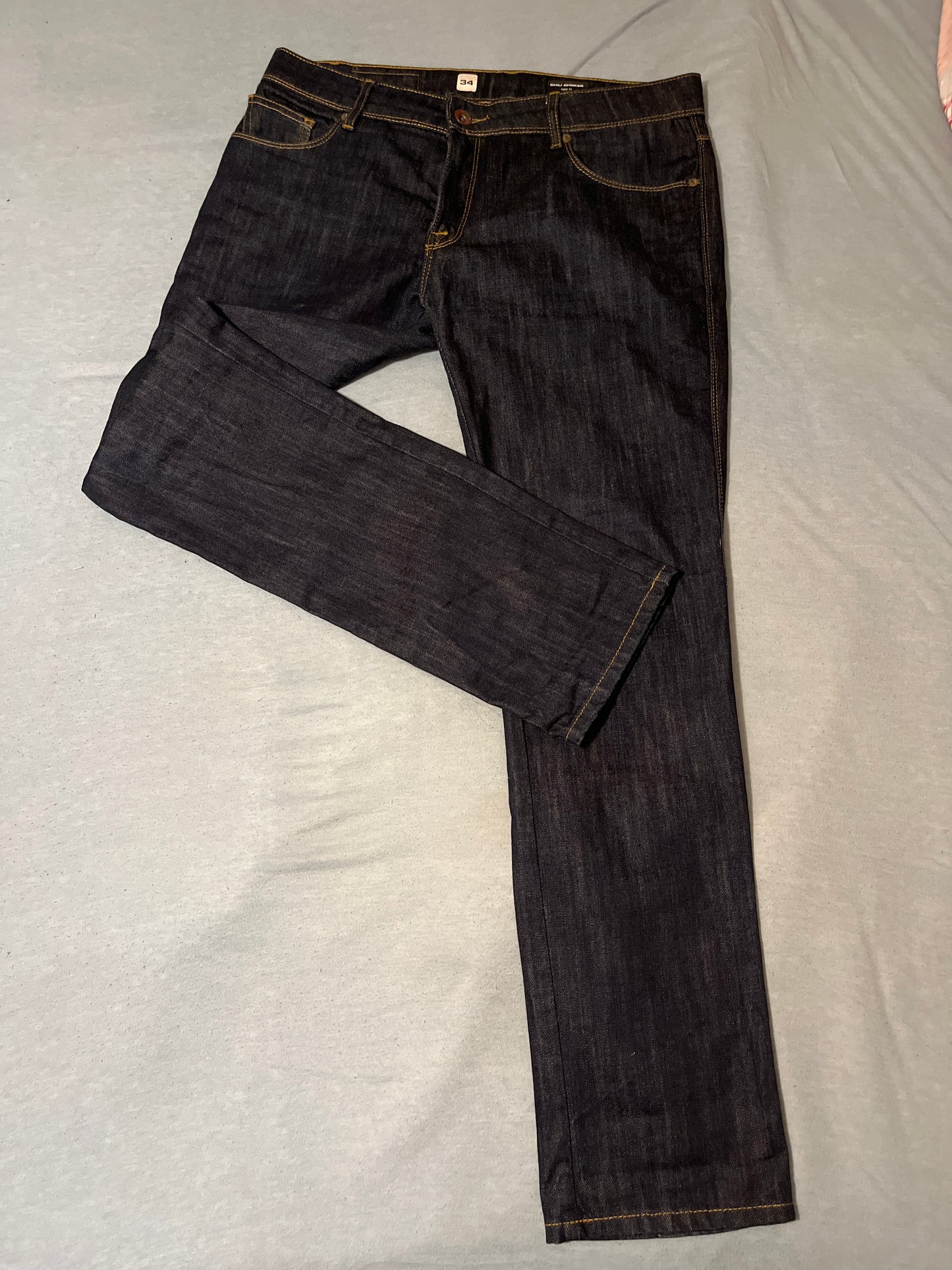 Jean chili chocker