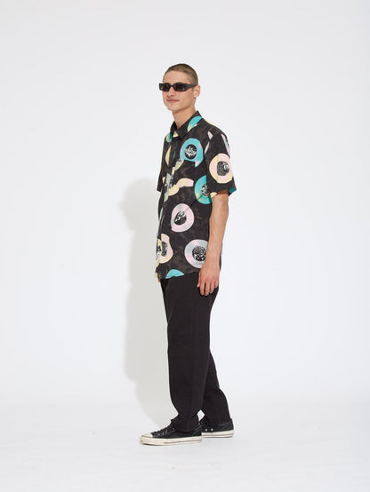 V Entertainment Shirt - SCHWARZ