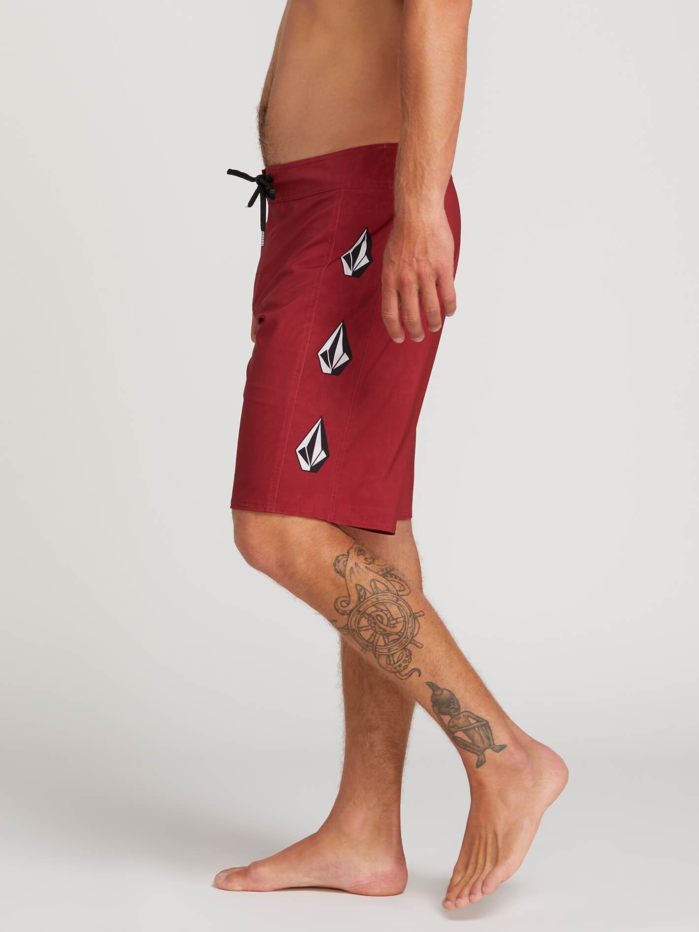 Deadly Stones 20" Boardshorts - Burgundy