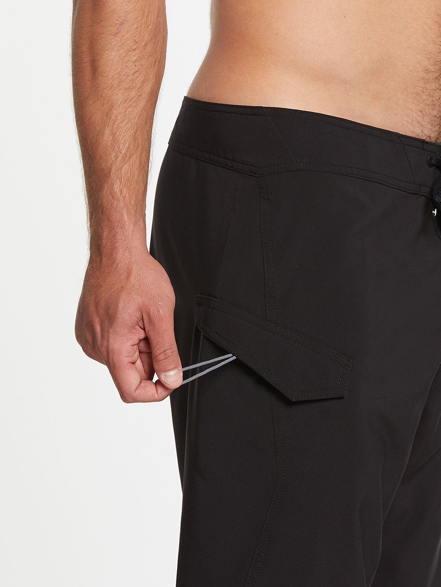 Lido Solid Mod 20" Boardshorts - Black