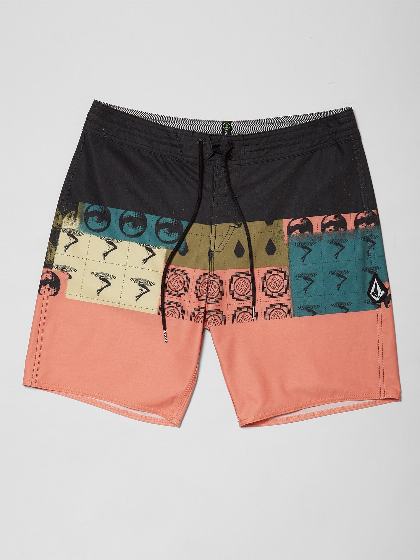 Tropic Blotter Panel 18" Boardshorts - Schwarz