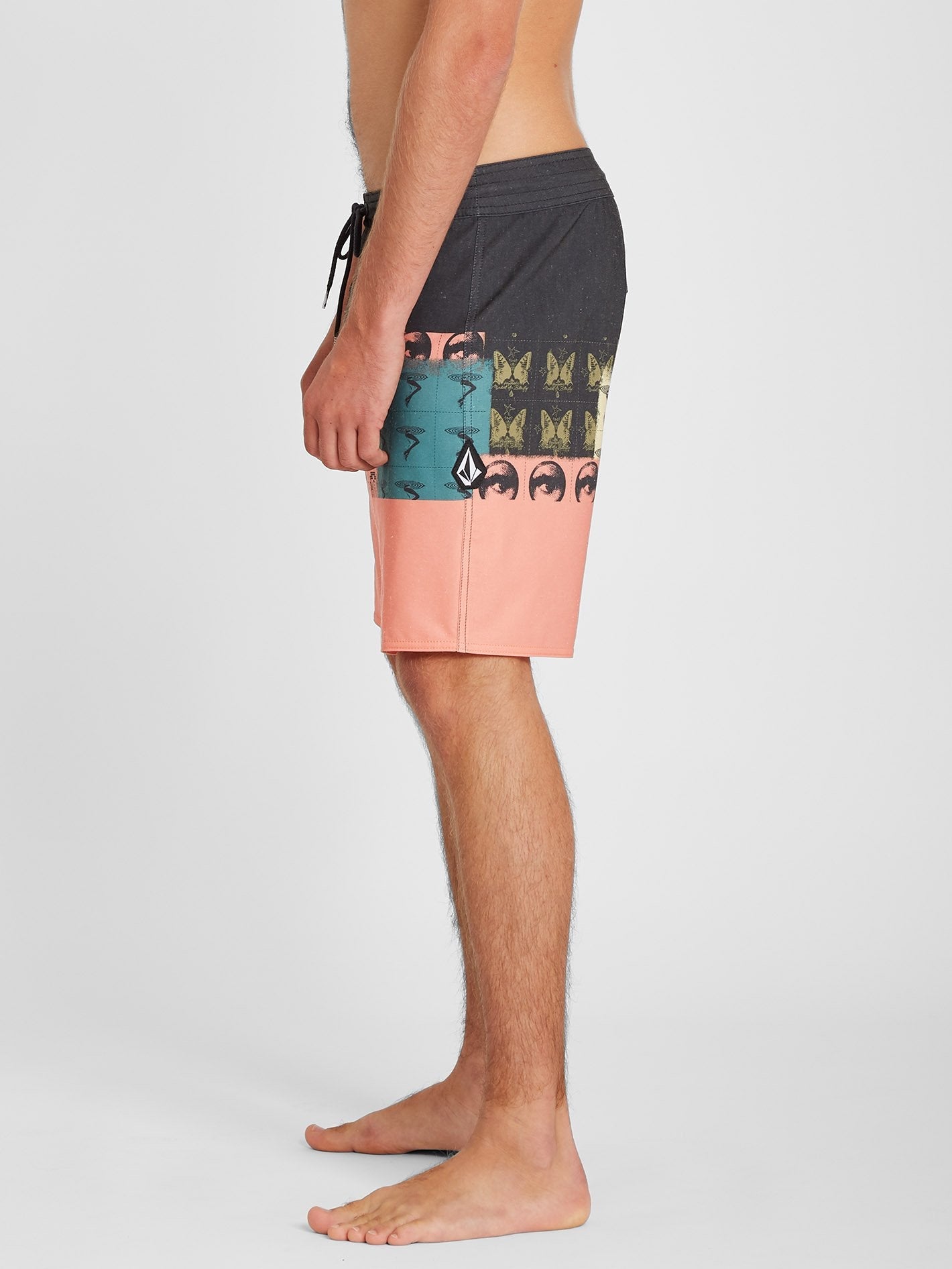 Tropic Blotter Panel 18" Boardshorts - Schwarz