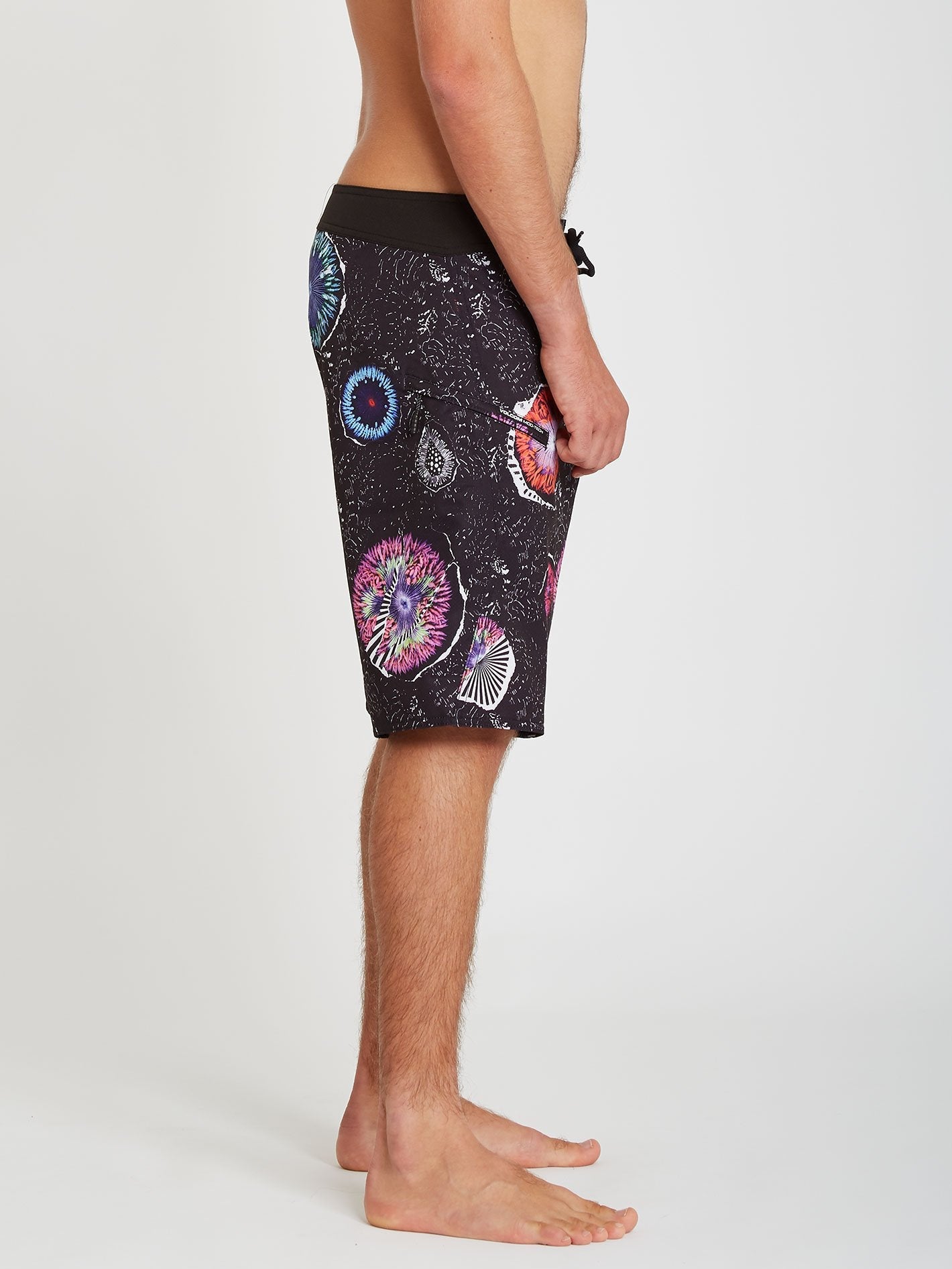Coral Morph 20" Boardshorts - Schwarz