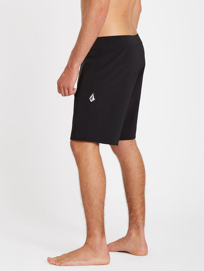 Lido Solid Mod 18" Boardshorts - BLACK