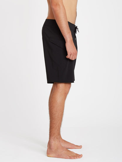 Lido Solid Mod 18" Boardshorts - BLACK