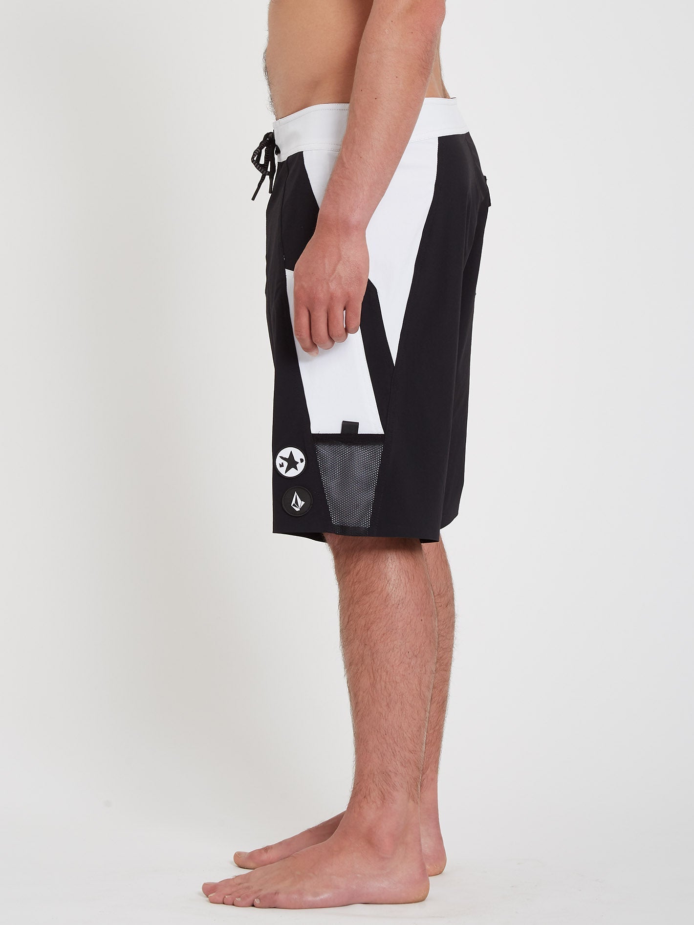 Surf Vitals Noa Deane Liberator 20" Boardshorts - BLACK