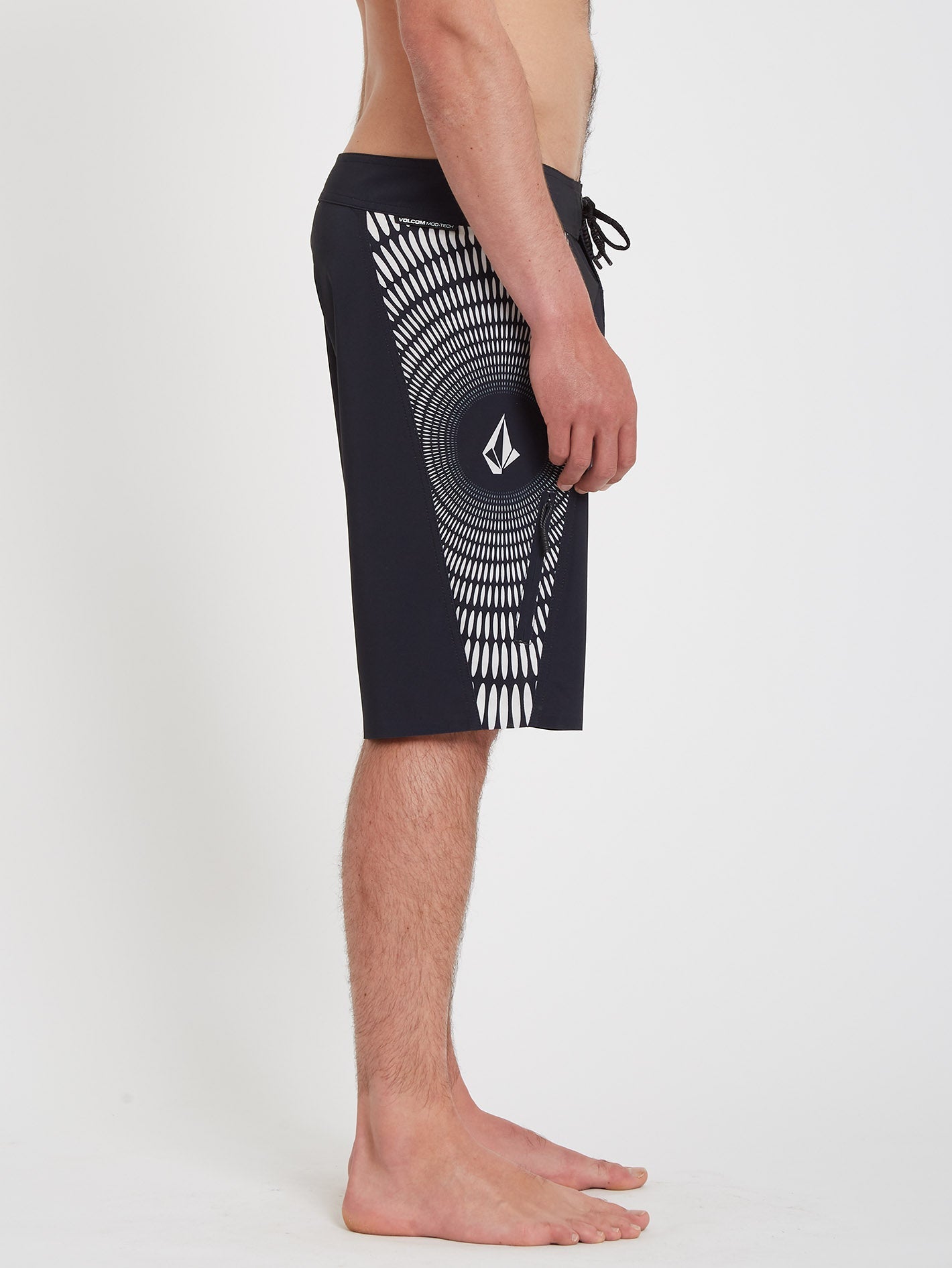 Boardshort Surf Vitals J Robinson Mod-tech 20" - BLACK