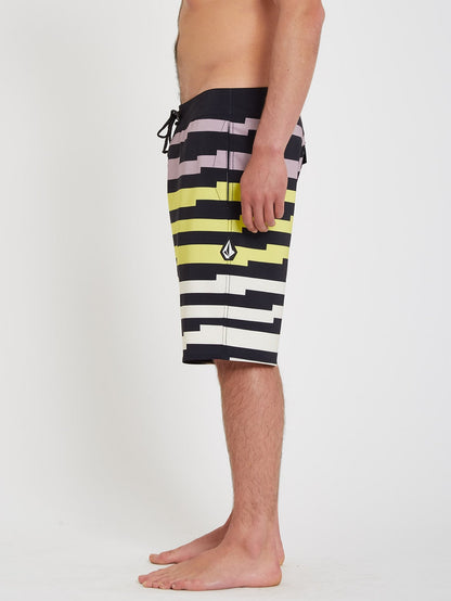 Boardshort Juxt Quarta Mod-tech 20" - BLACK