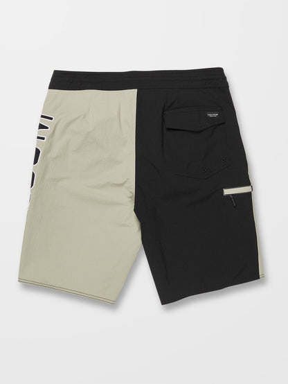 Surf Vitals Noa Deane 21" Boardshorts - BLACK