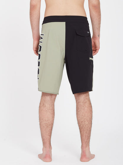 Surf Vitals Noa Deane 21" Boardshorts - BLACK
