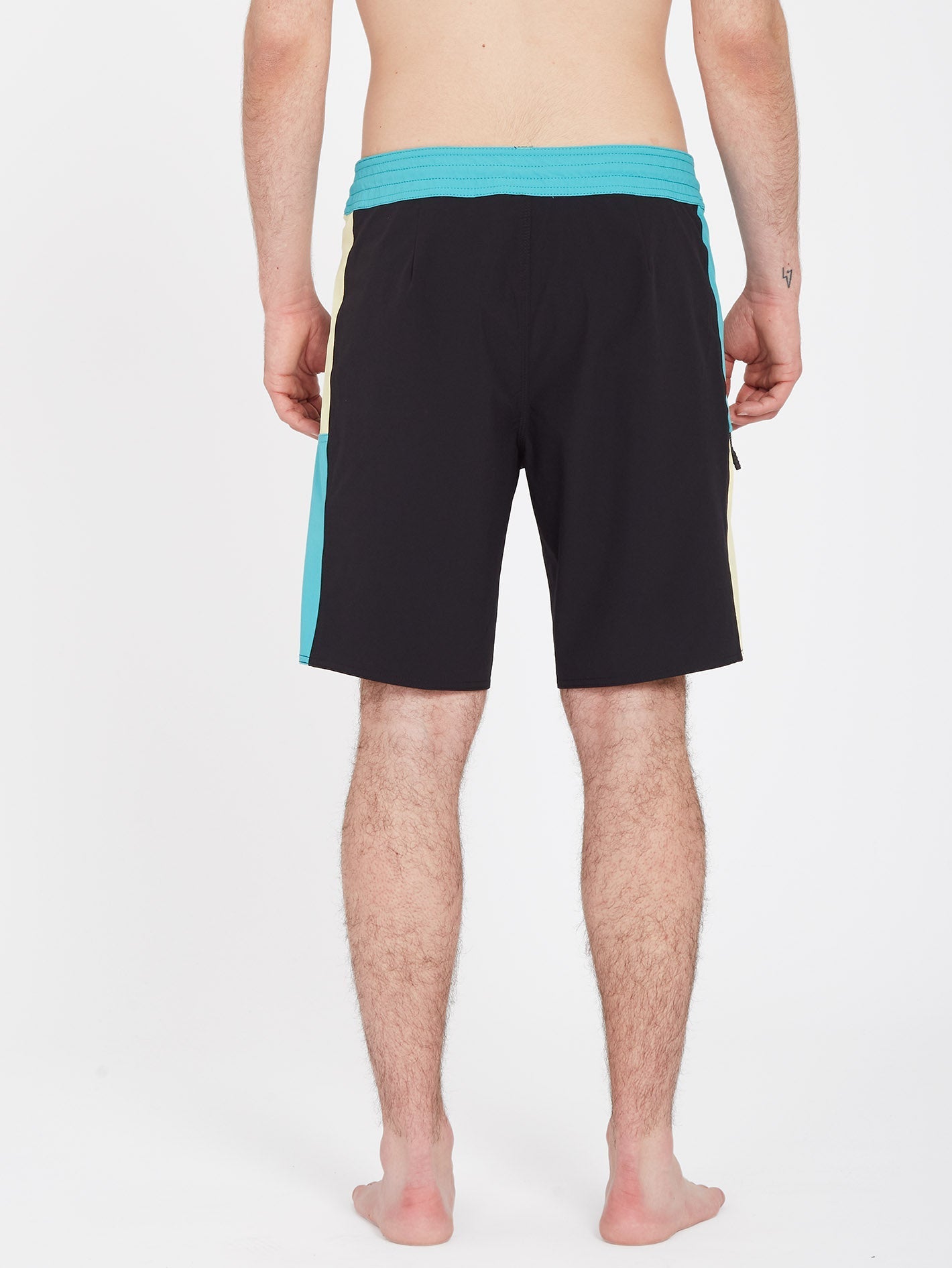 Biased Liberators 19" Boardshort - SCHWARZ