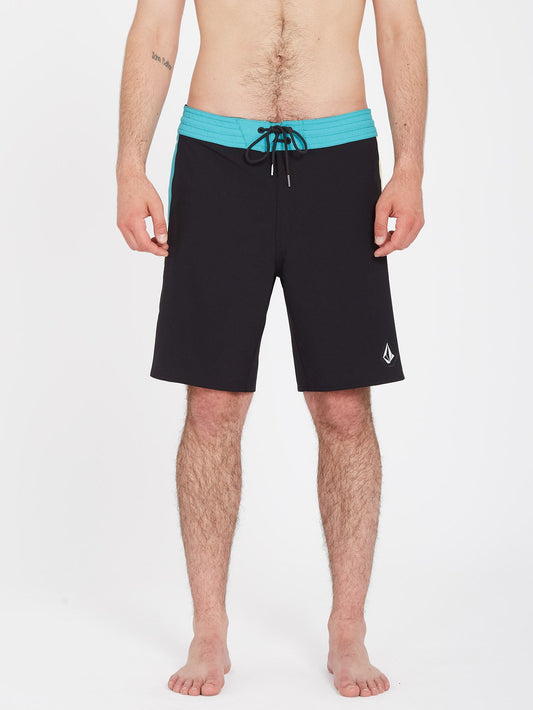 Biased Liberators 19" Boardshort - SCHWARZ