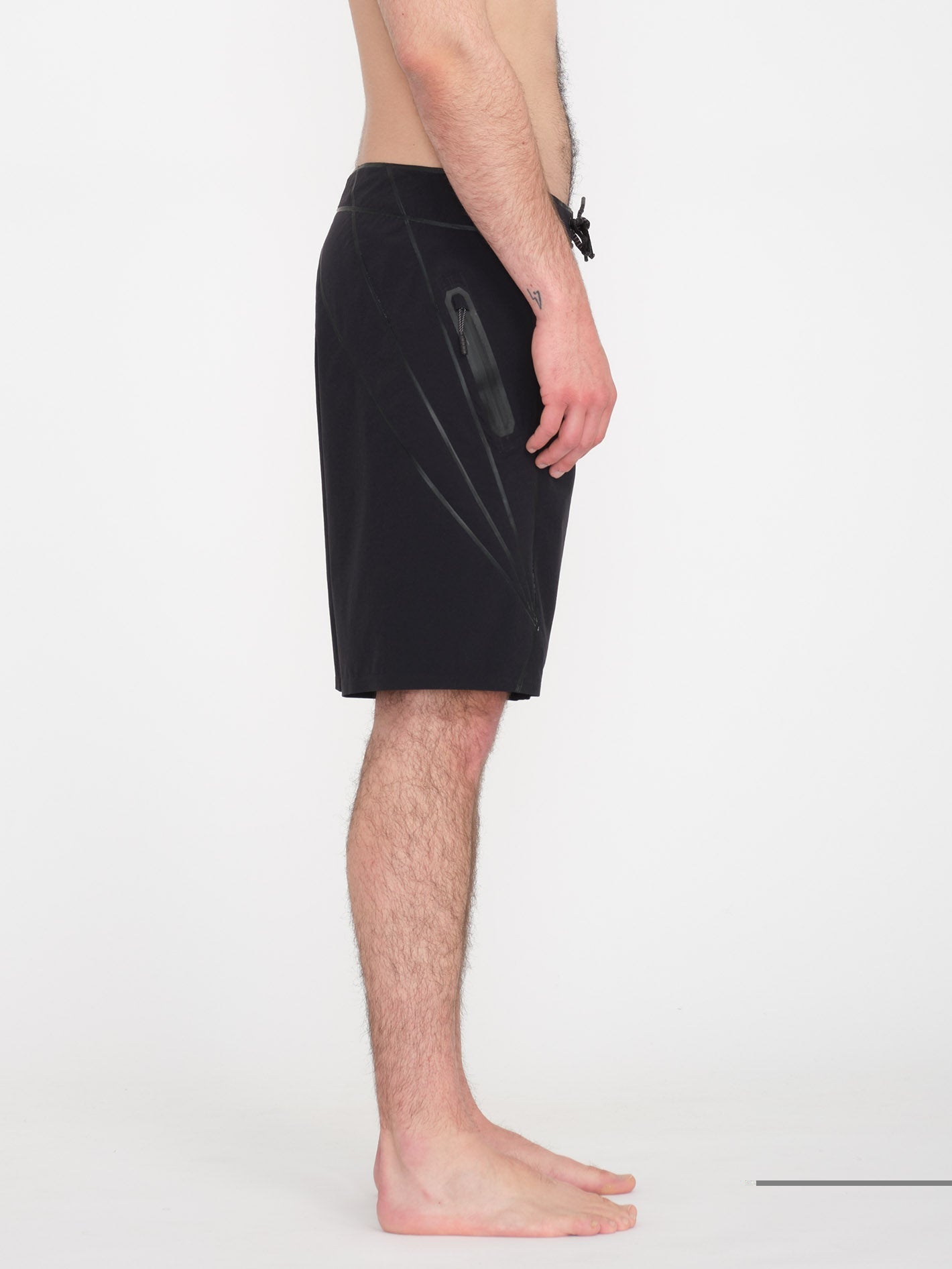 Surf Vitals J Robinson 20" Boardshorts - SCHWARZ