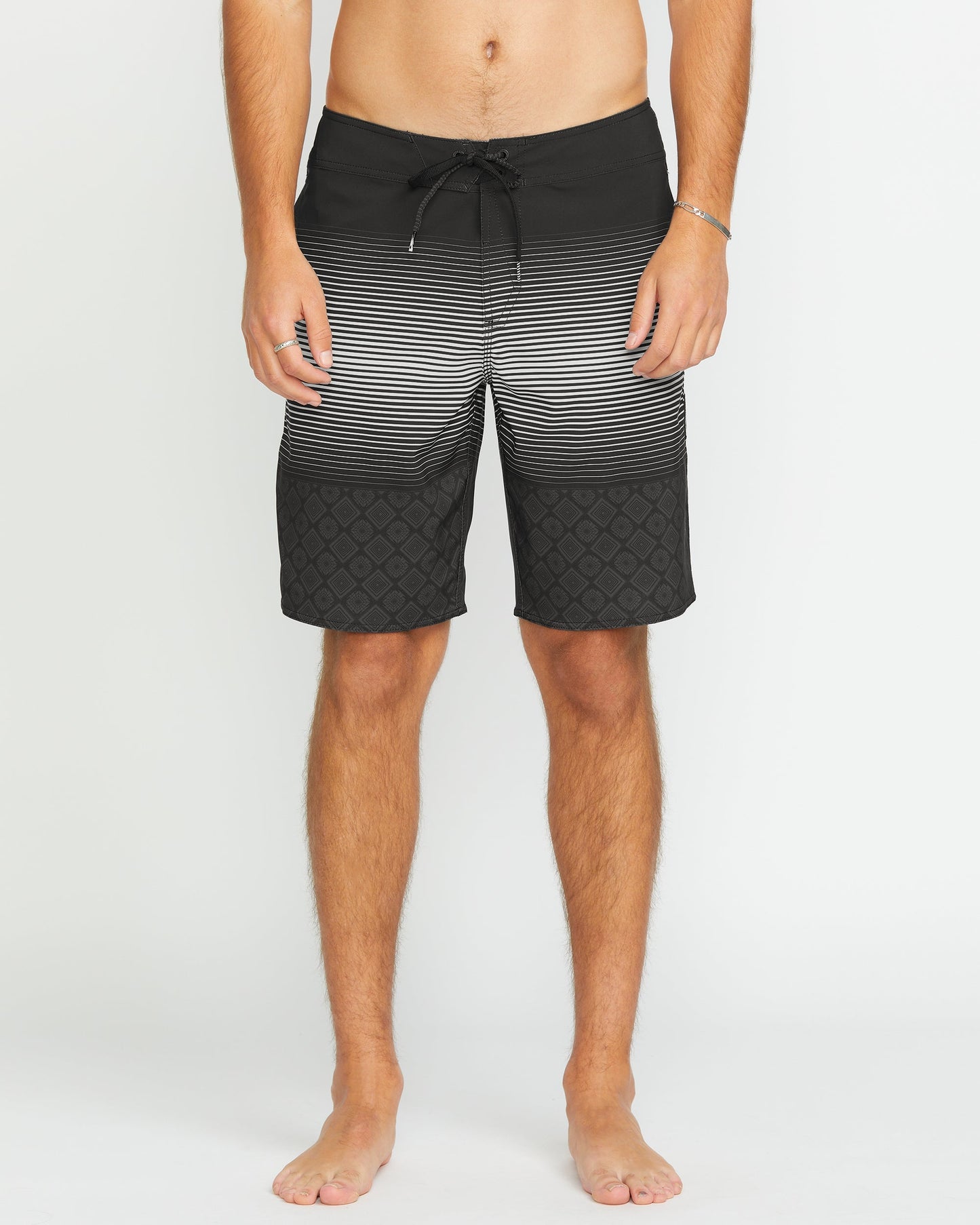 Lido Stripe Mod 20" Boardshorts - SCHWARZ