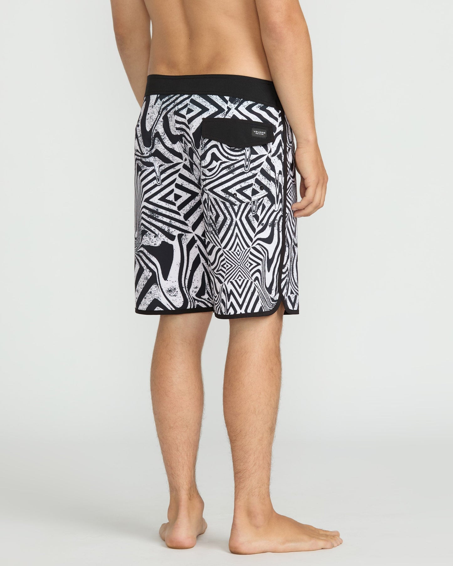 Infuse Scallop Mod 19" Boardshorts - Weiß Schwarz
