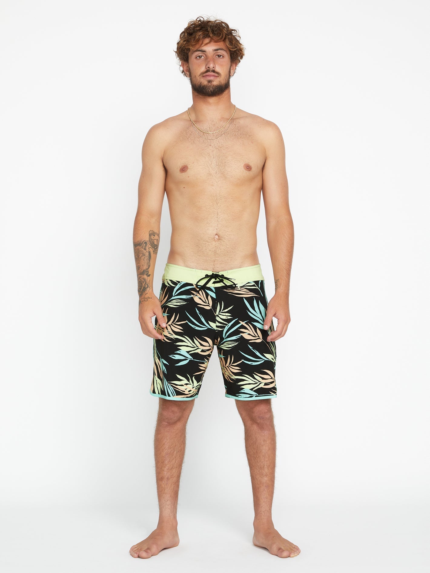 Bleeding Leaf Mod 18" Boardshorts - SCHWARZ