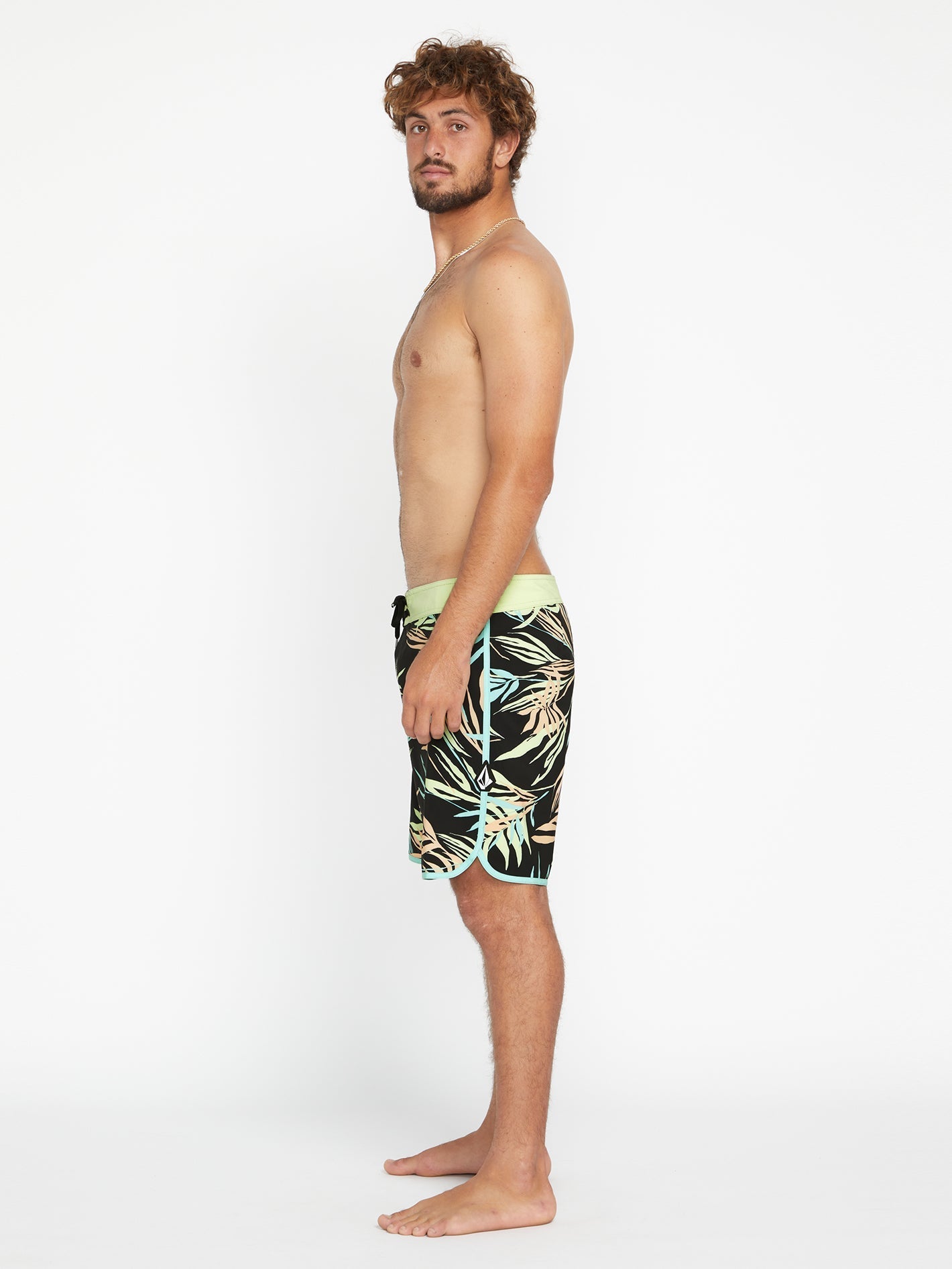 Bleeding Leaf Mod 18" Boardshorts - SCHWARZ