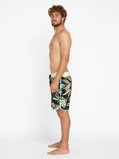 Bleeding Leaf Mod 18" Boardshorts - SCHWARZ