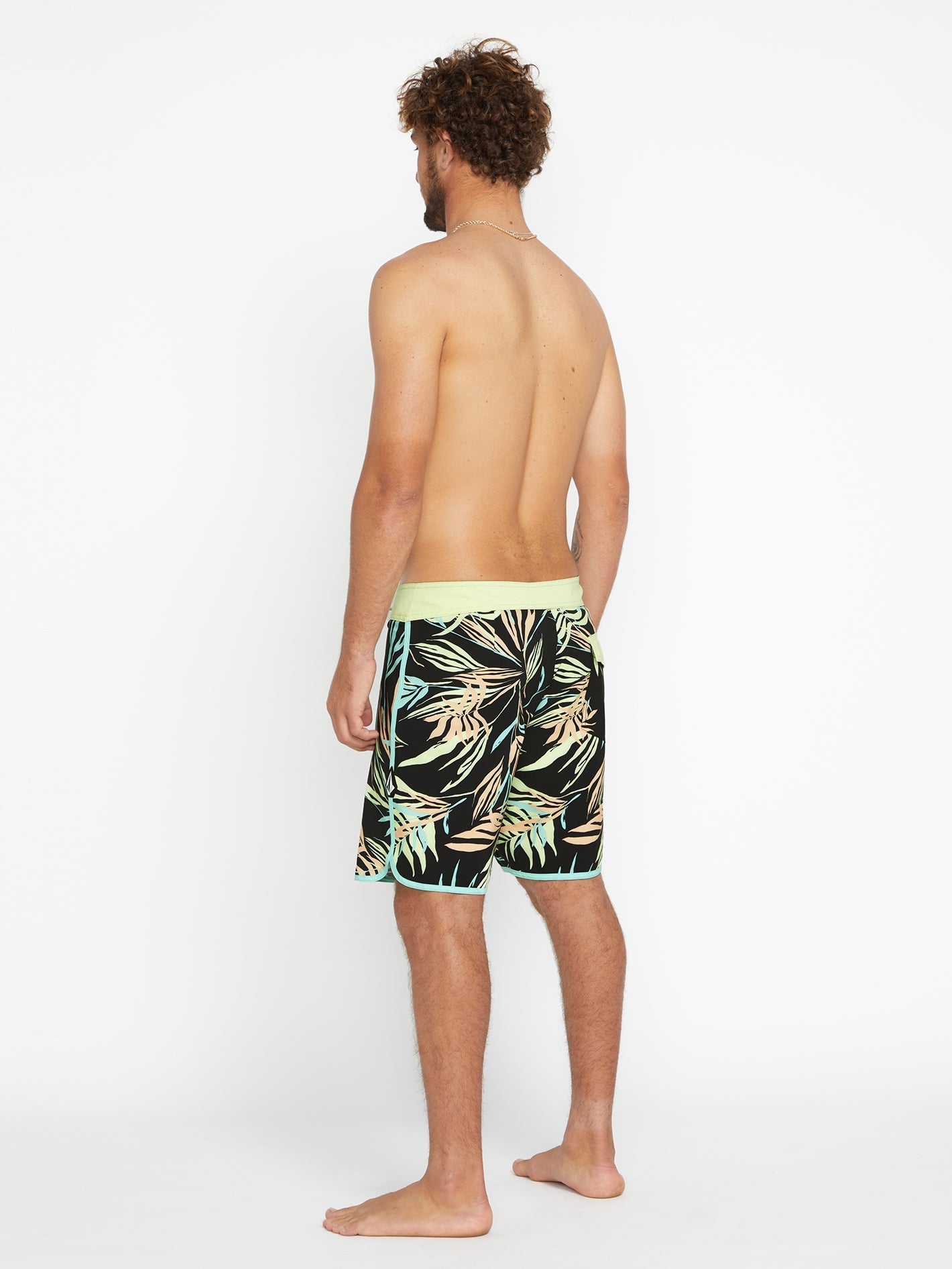 Bleeding Leaf Mod 18" Boardshorts - SCHWARZ