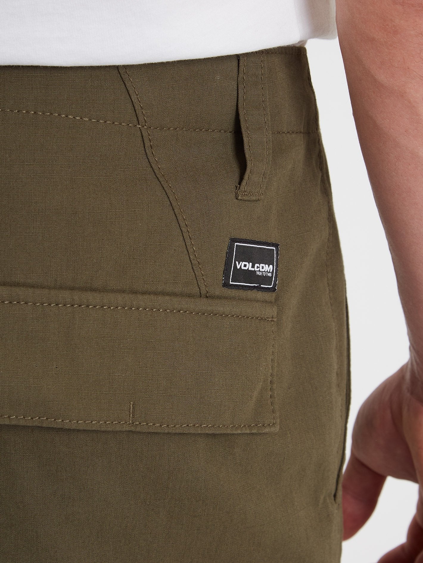 March Cargo Shorts - MILITÄR