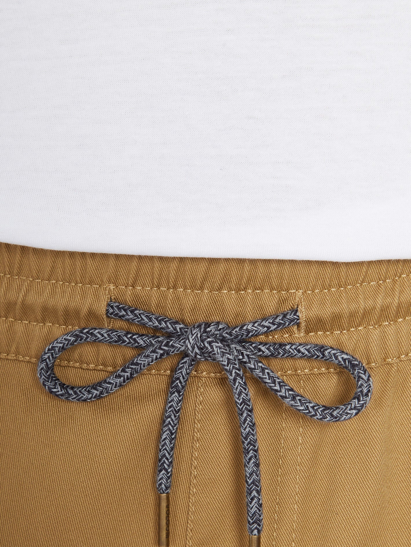 Frickin' Shorts mit elastischer Taille, 19 Zoll – DUNKELKHAKI