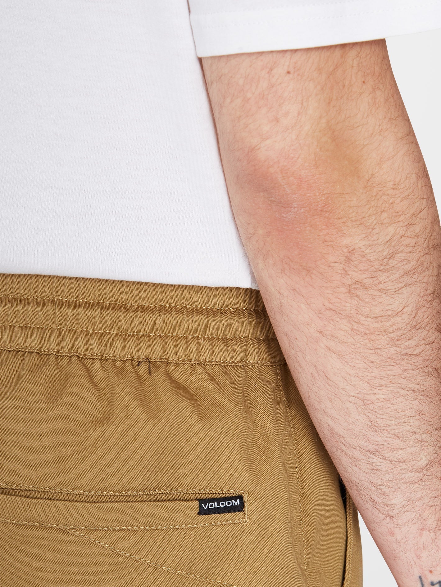 Frickin' Shorts mit elastischer Taille, 19 Zoll – DUNKELKHAKI