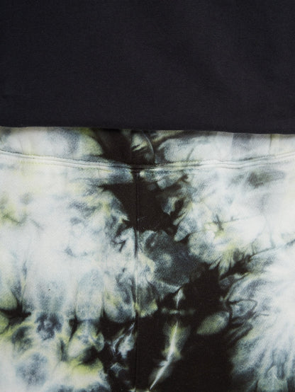 Iconic Stone Plus Fleece-Shorts – LIME TIE DYE