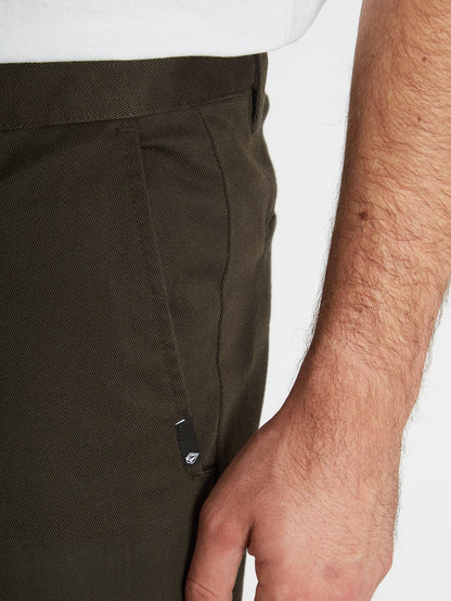 Loose Truck Chino Pants - RINSED BLACK