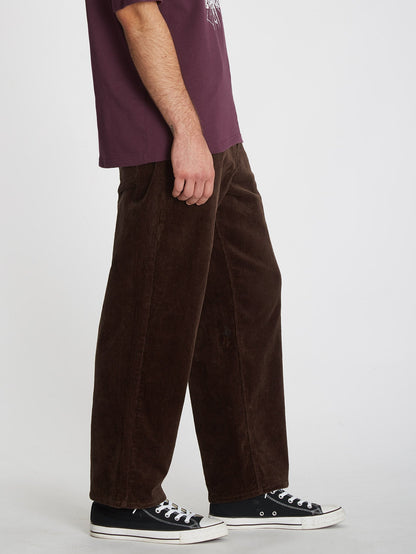 Pantalon en velours côtelé Lurking About - DARK BROWN