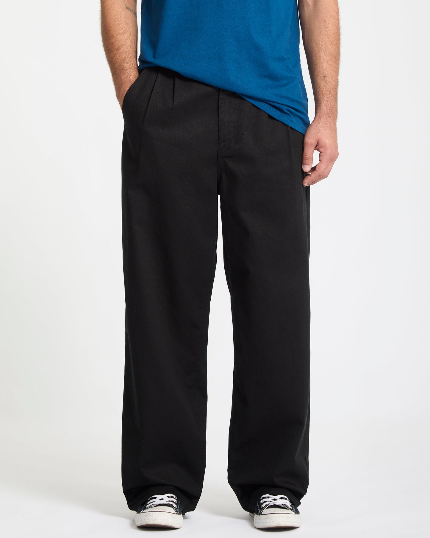 Baggos Bundfaltenhose - Schwarz