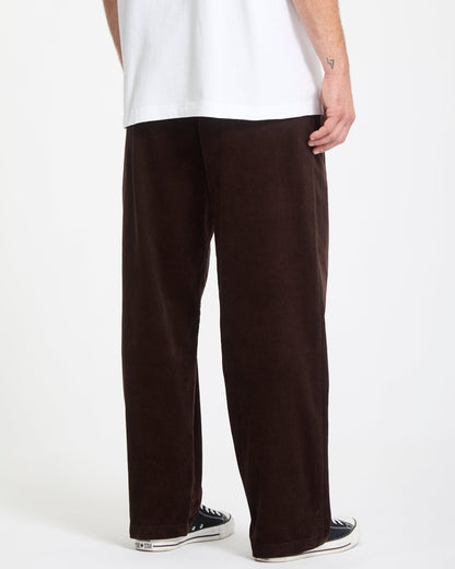 Frickin – Lockere, konisch zulaufende Cordhose – Kakao