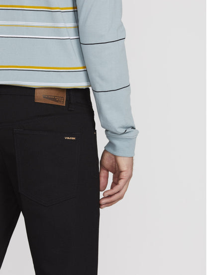 2X4 Tapered Denim - SCHWARZ AUF SCHWARZ
