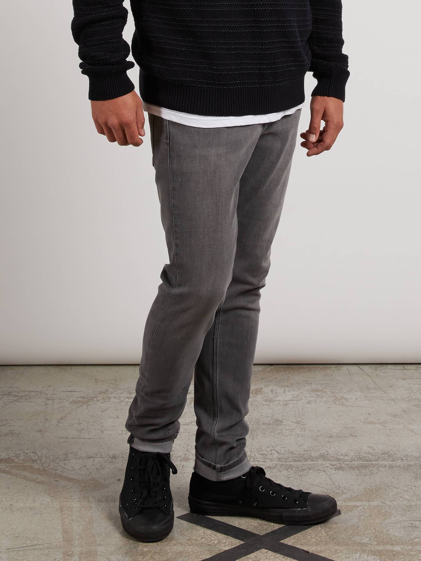 2X4 Tapered Jeans – Gebürstetes Nickel