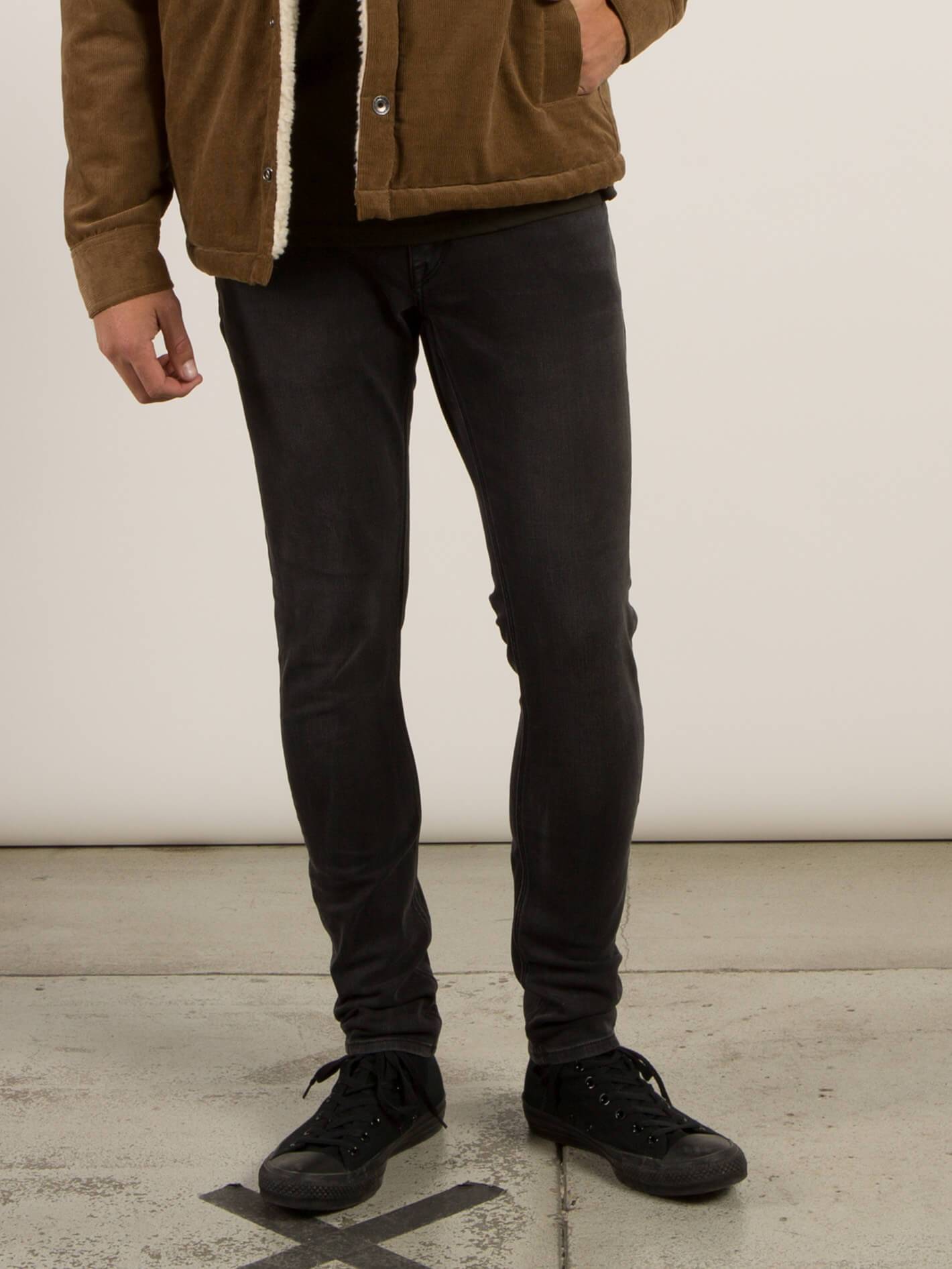 Jean 2X4 Tapered - Sulfur Black