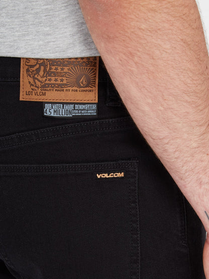 Solver Tapered Jeans – BLACK OUT