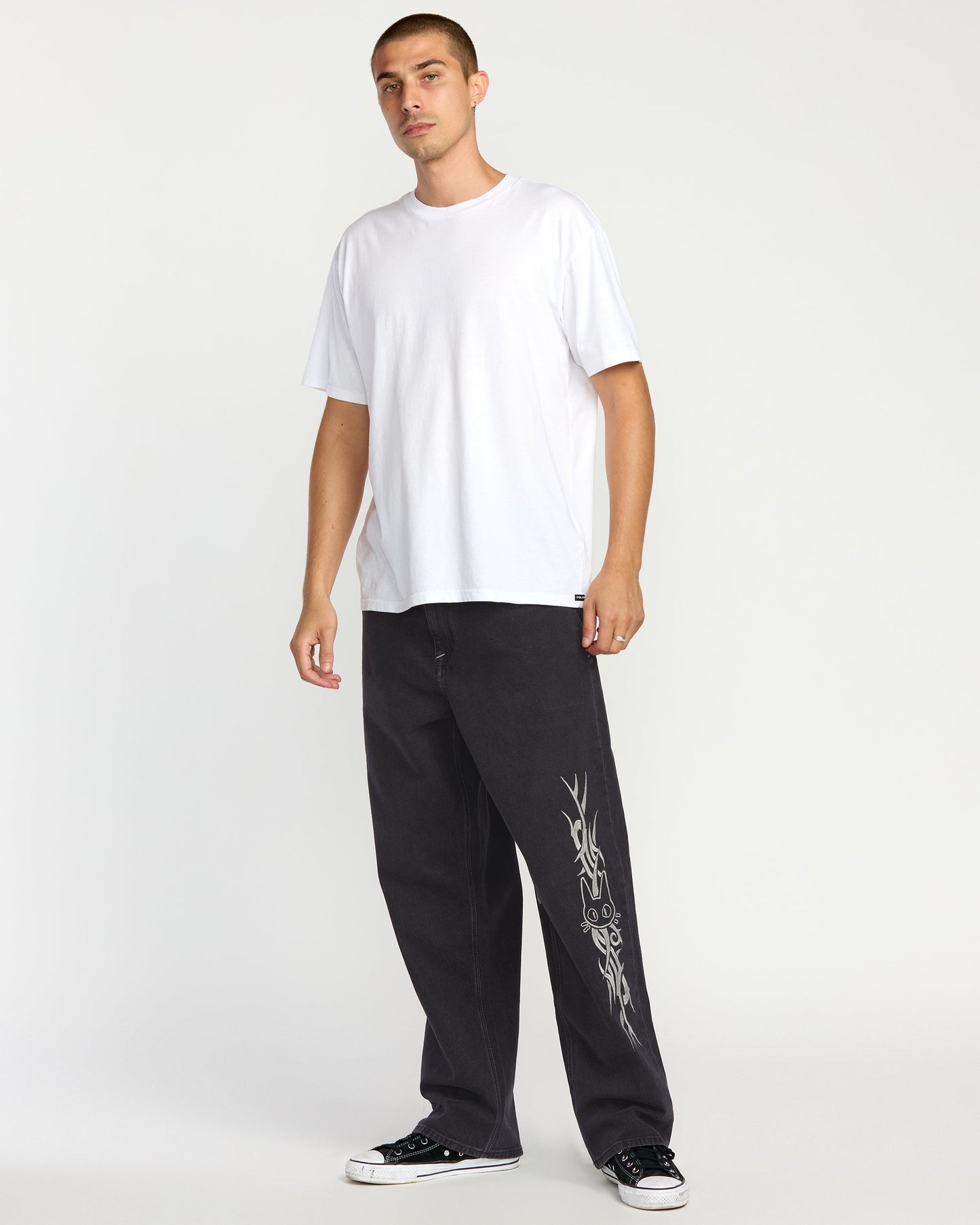 Jean Volcom Ent Tisakorean - Fade To Black