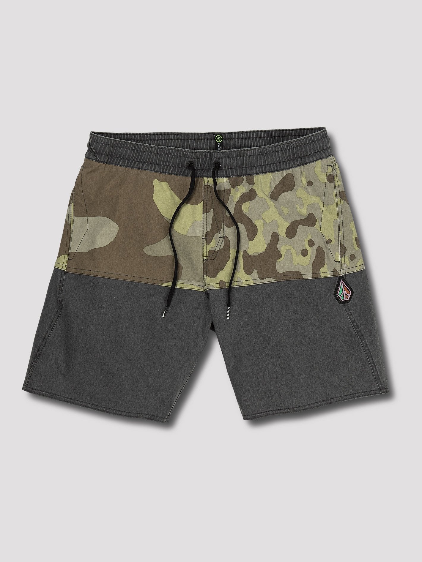 Vibes Trunks 18" Boardshorts - Camouflage