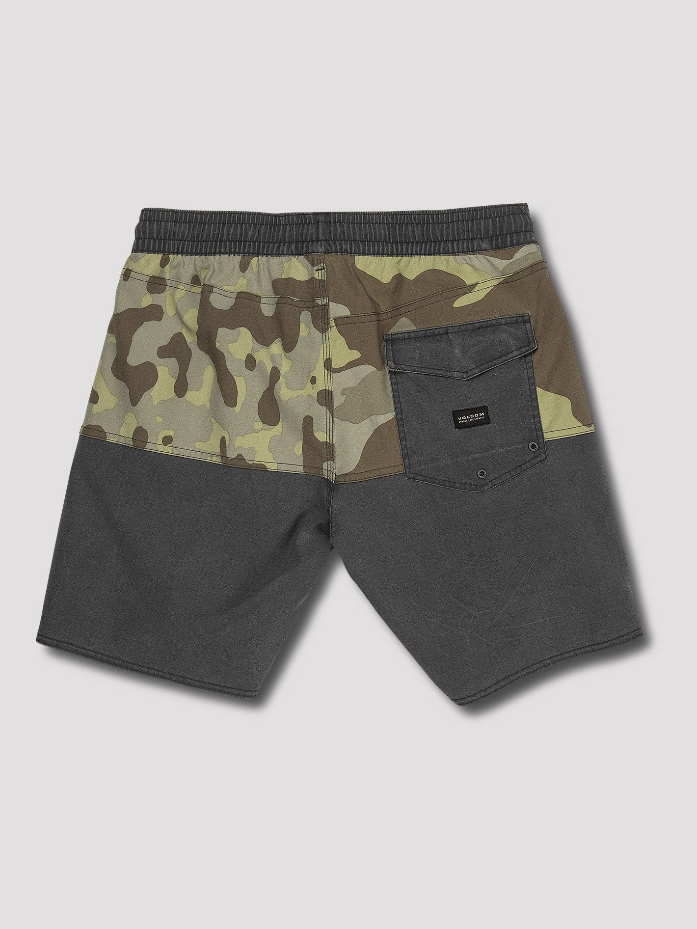 Vibes Trunks 18" Boardshorts - Camouflage
