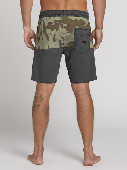 Vibes Trunks 18" Boardshorts - Camouflage