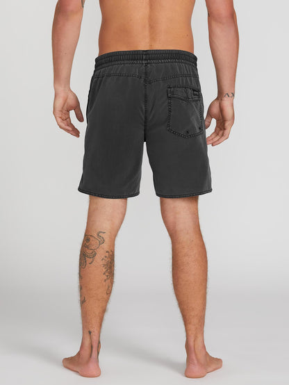 Center Trunk 17" Boardshorts - SCHWARZ