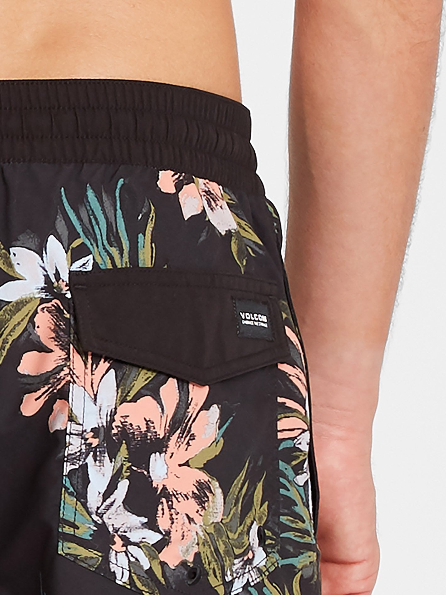Earthly Delight Trunk 17" Boardshorts - Schwarz