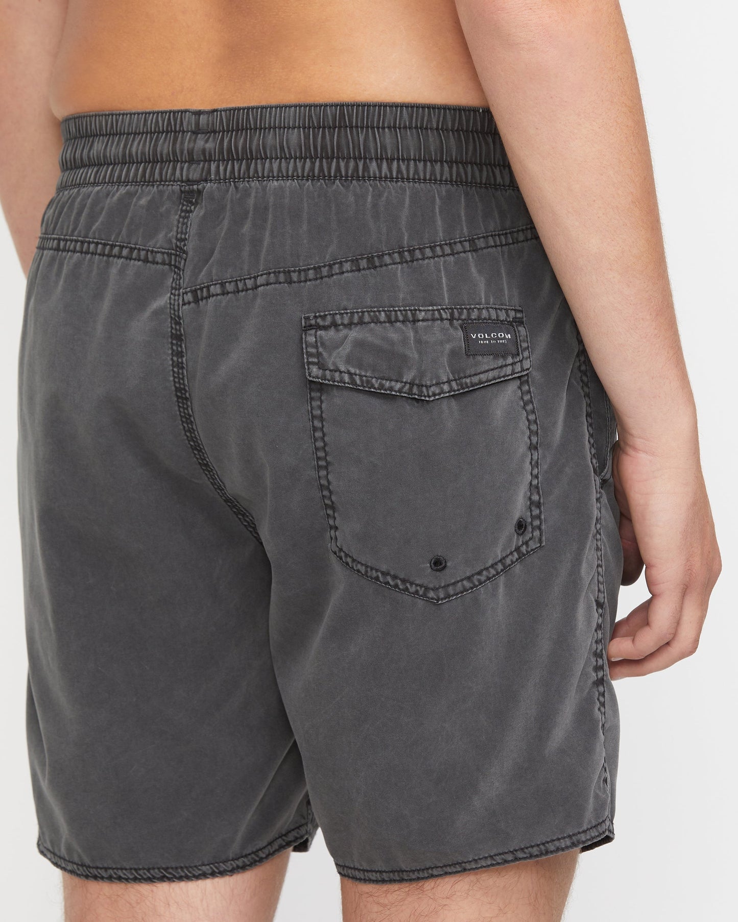 Boardshort Center Trunk 17" - BLACK