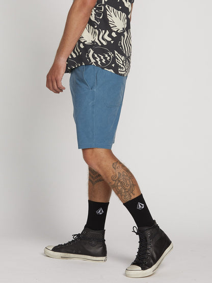 Snt Faded 19" Hybrid Shorts - Sea Navy