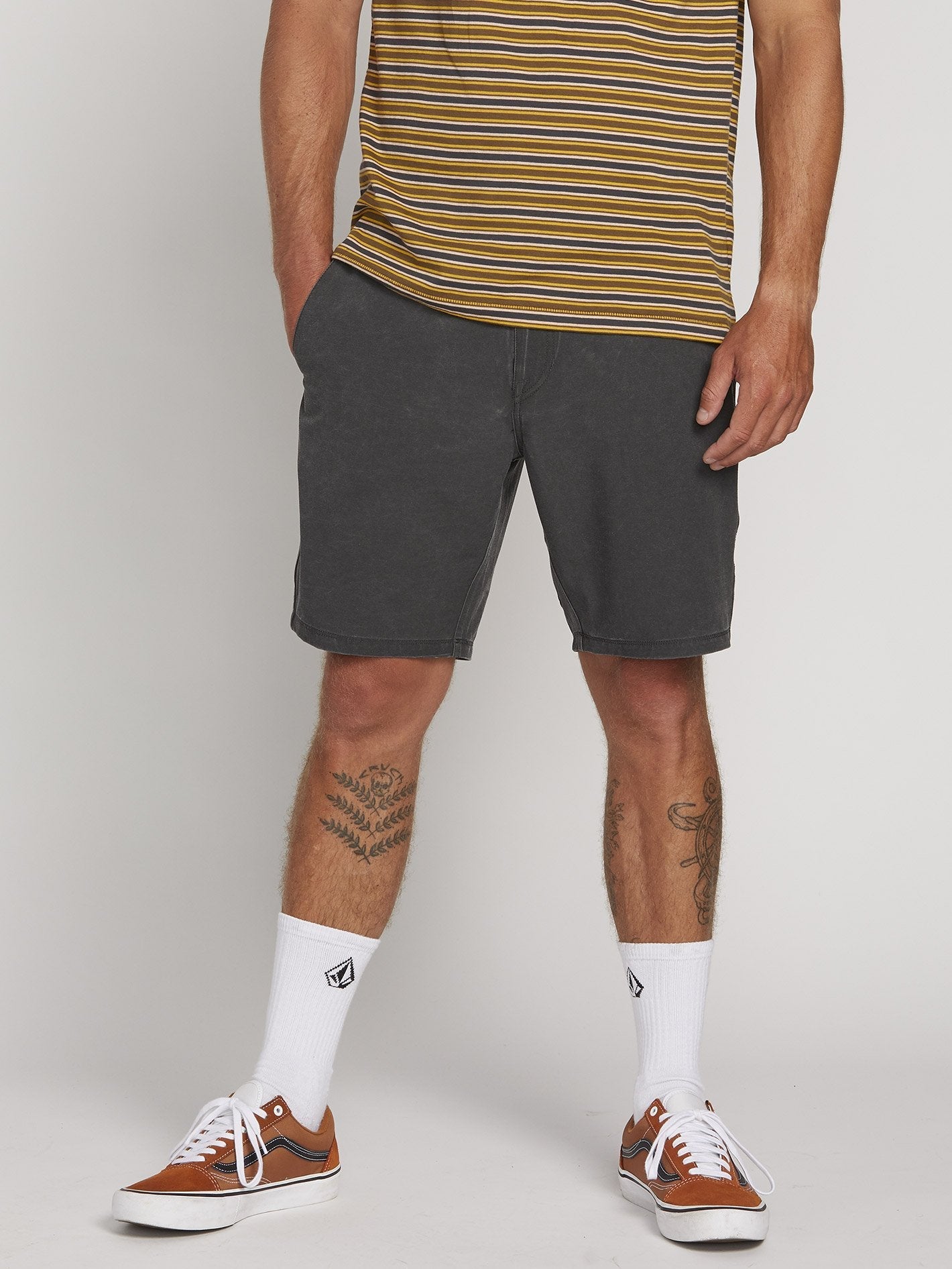 Snt Faded 19" Hybrid Shorts - Stealth